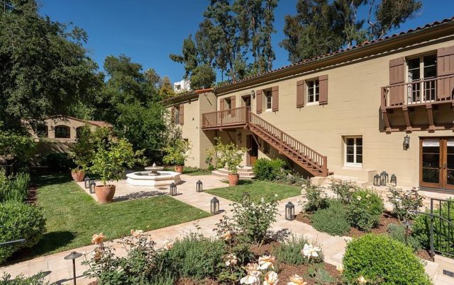 220 N San Rafael Avenue