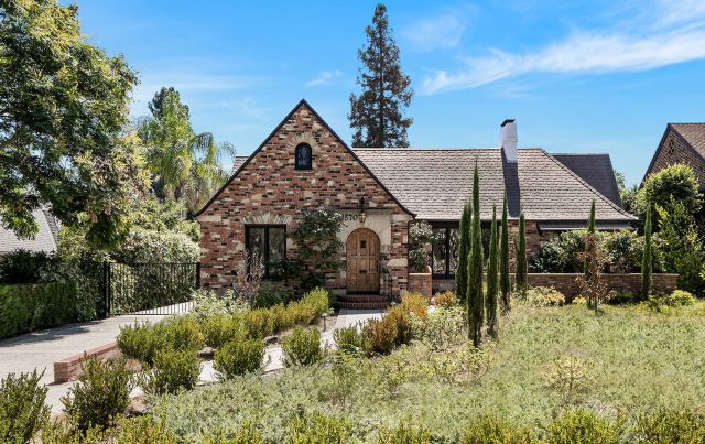 1570 Rose Villa Street