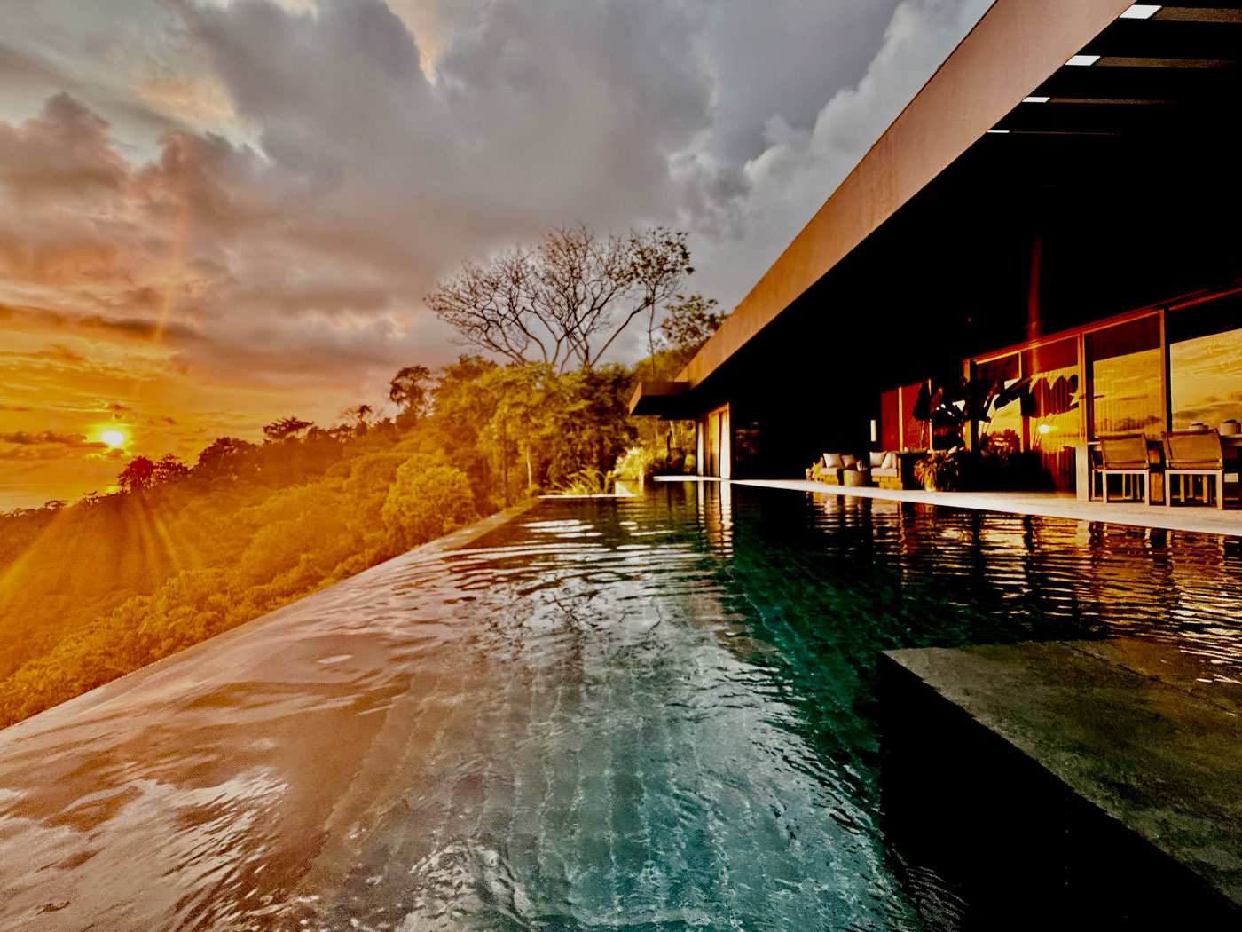 BLACKHOUSE Uvita, Costa Rica, 